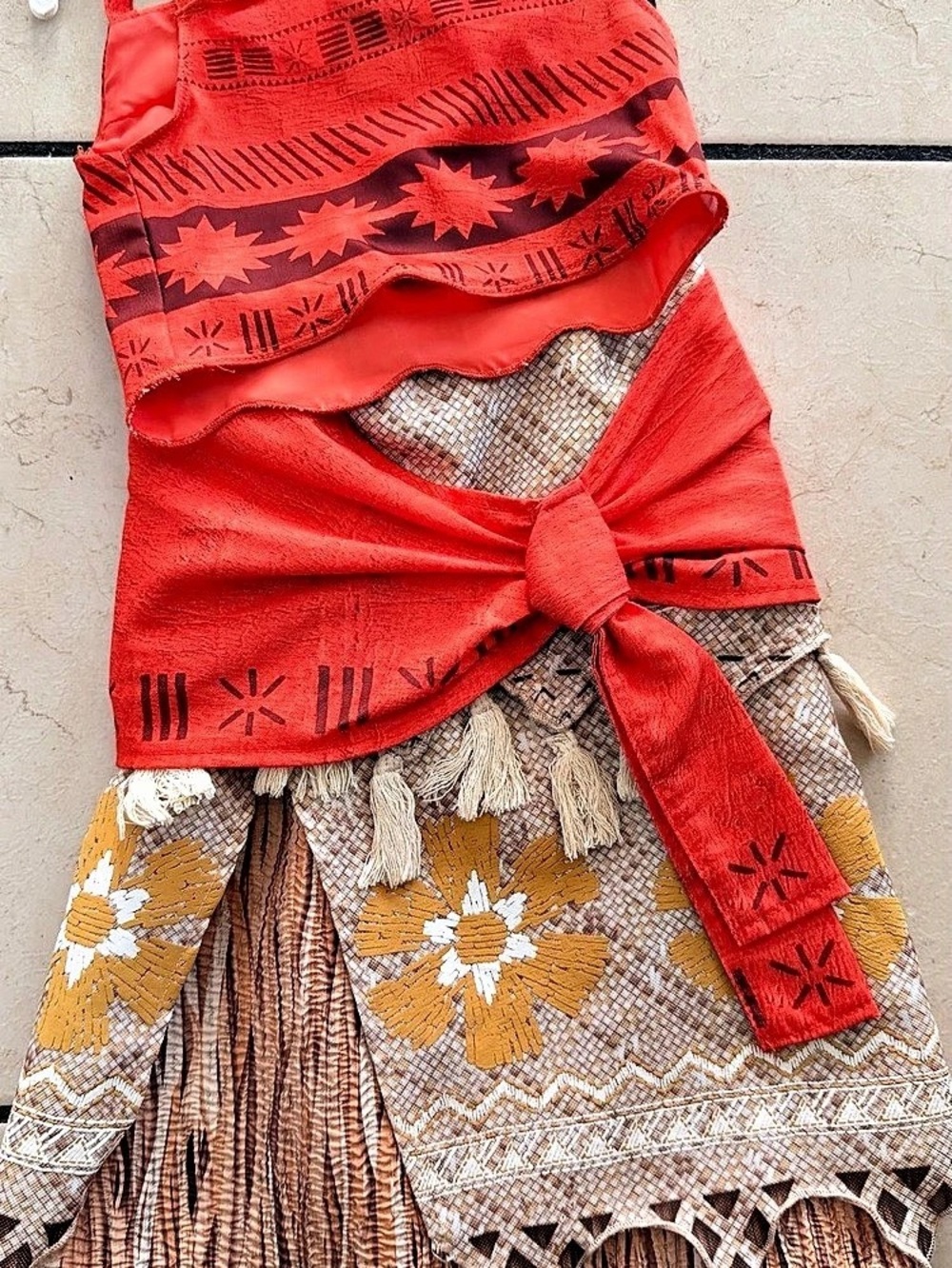 Disney Girls Moana Costume Size 4 Like New